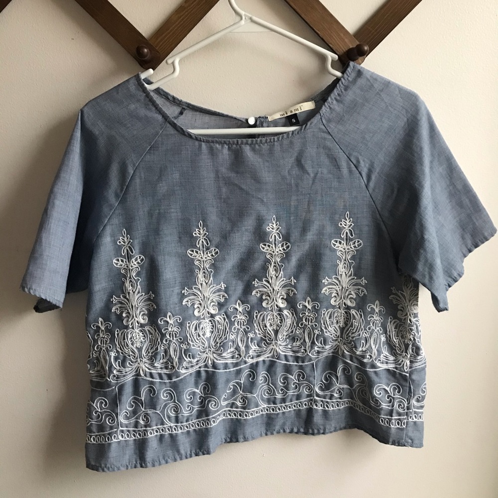 Embroidered Chambray Denim  Short Sleeve Top